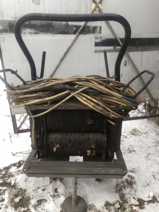 Зварювальний апарат (трансформатор) з кабелями