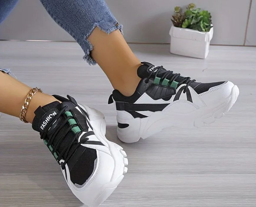 Кроссовки дышащие р. 40