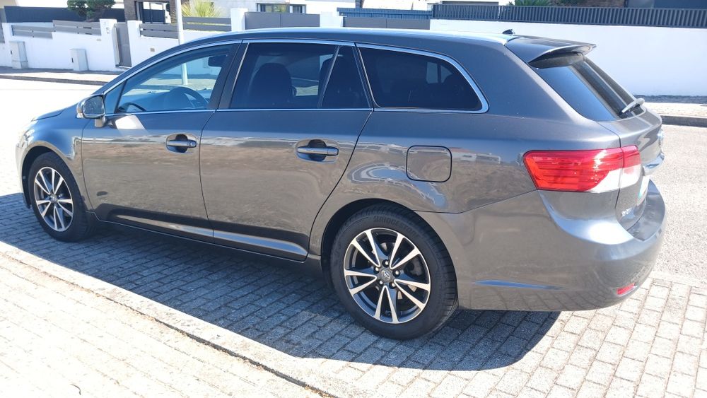 Toyota Avensis 2.0 D4D luxury