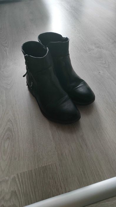Buty zimowe damskie