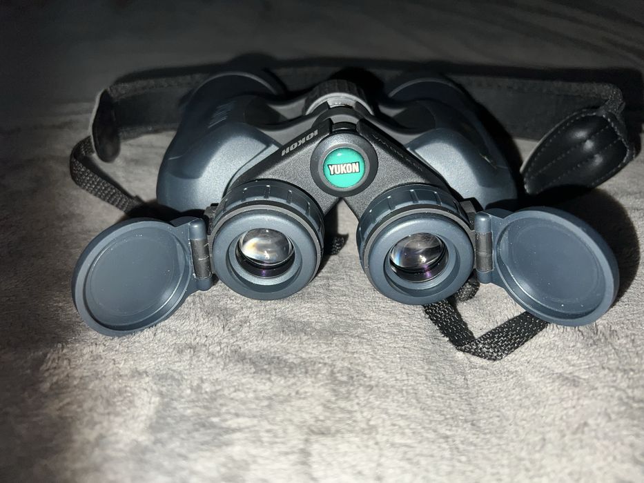 Бінокль Yukon 10x50 WA