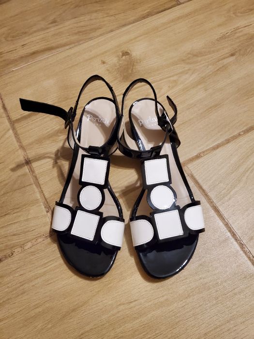 Босоніжки лакові Perlato, 37 розмір