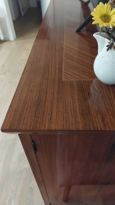 Móvel aparador antigo