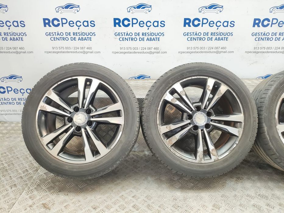 Conjunto de Jantes 17 Twin-Spoke Mercedes Benz Classe E W212 8J ET48 5x112 2009 a 2016