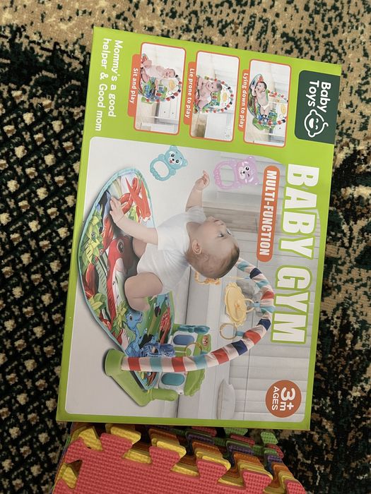 Продам дитячий килимок в наборі