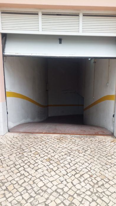 Garagem com 30 m quadrados