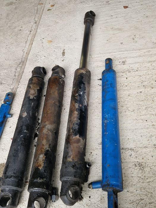 Sprzedam Siłowniki Hydrauliczne