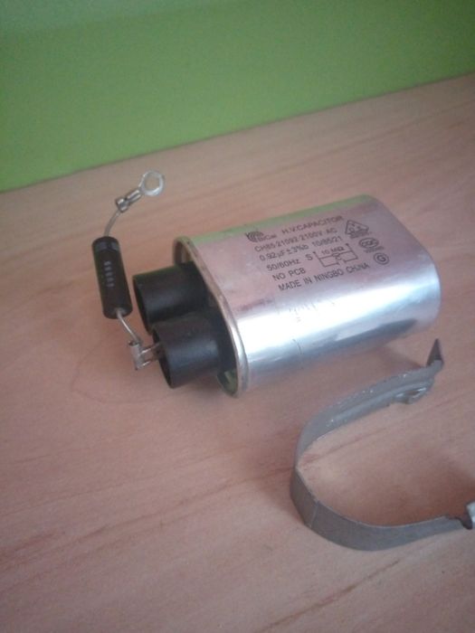 Конденсатор для СВЧ - печі Bicai CH 85 - 21092, 0,92 мкФ, 2100V.