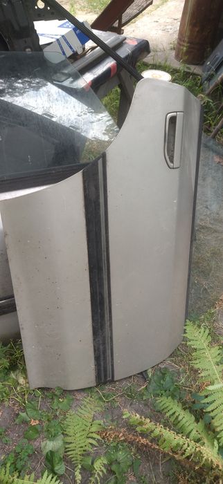 Субару Легаси , форестер,леон,импреза с 1990 по 2020 годам,дверь и не