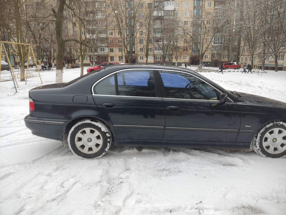 Продам  гарну Bmw 525і