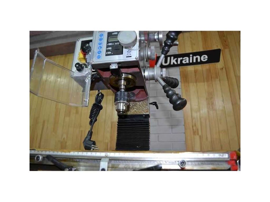 Фрезерний верстат Hozmann BF 20V