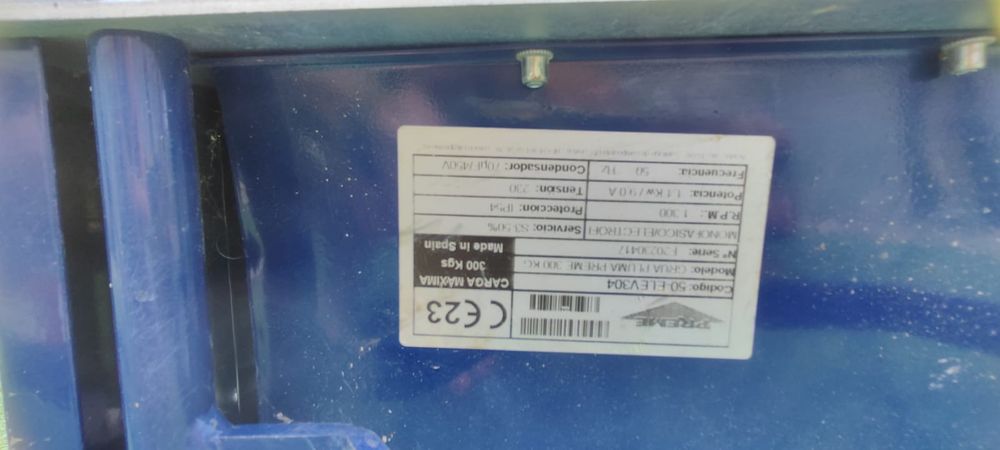 Oportunidade!!! Grua PLUMA Elev304