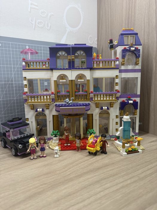 LEGO Friends 41101 «Гранд-готель Хартлейк Сіті»