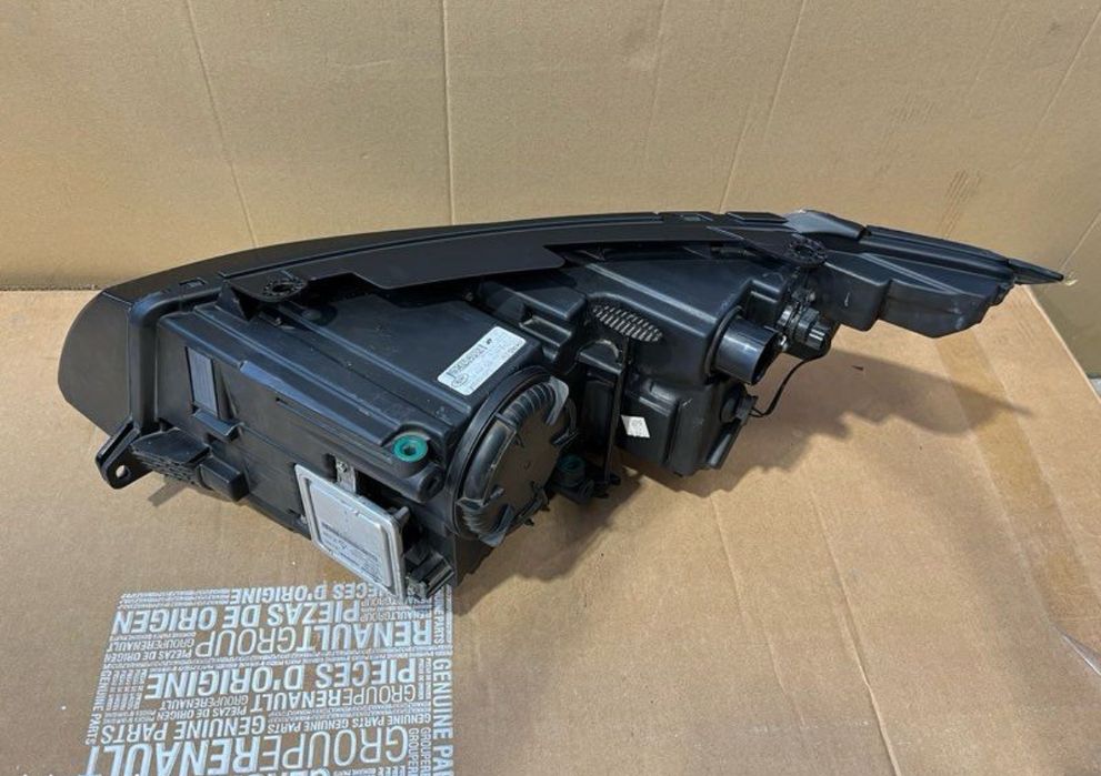 Farol range rover evoque