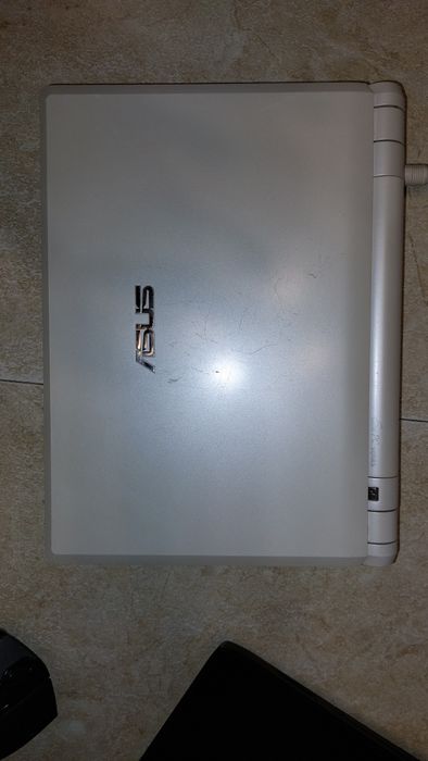 Нетбук Asus Eee PC 900