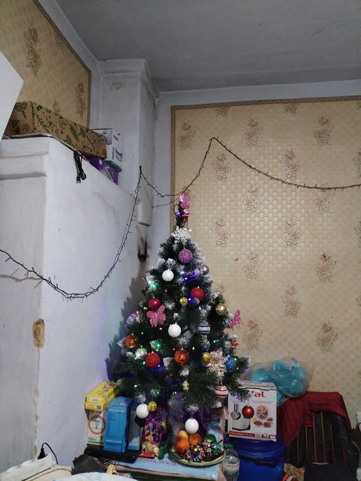 Продам 2 комнатную квартиру на пос. Котовского со своим двором