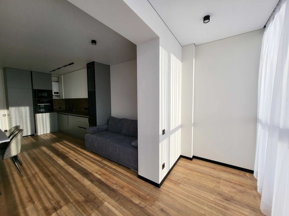 Квартира 50 м2 в новобудові з ремонтом, меблями і технікою