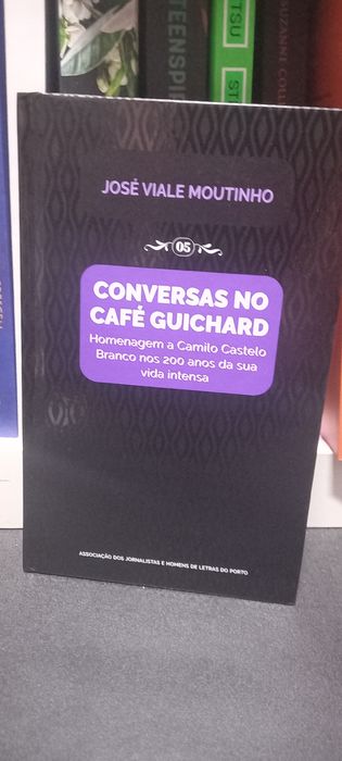 Conversations at Café Guichard