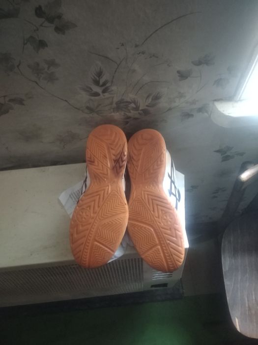 Кроссовки спортивные для бега