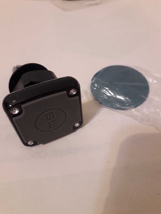 Varios suportes para smartphone no carro desde 3€