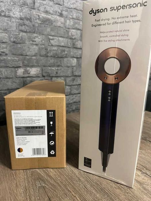 Świetna suszarka do włosów.