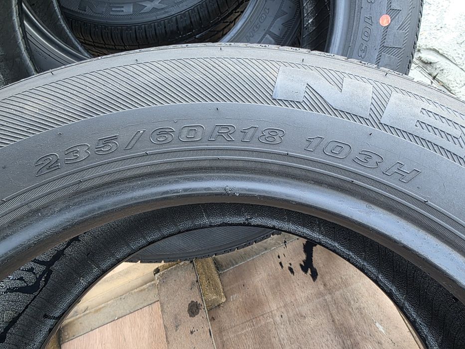 Шини Nexen 235/60r18 з запасок  стан нові !