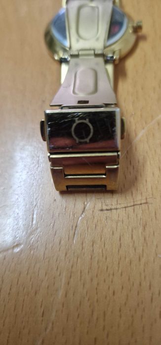 Relógio ONE- New Etyle Gold