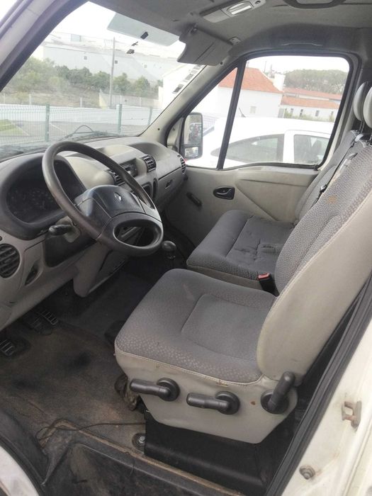 Renault Master 2.5 dci 2003 carinha com avaria