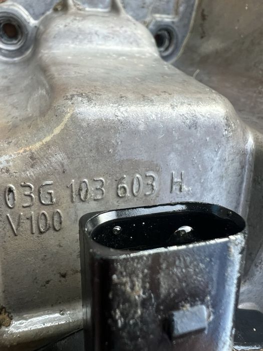 Піддон Volkswagen Skoda Audi Touran 2.0 tdi
