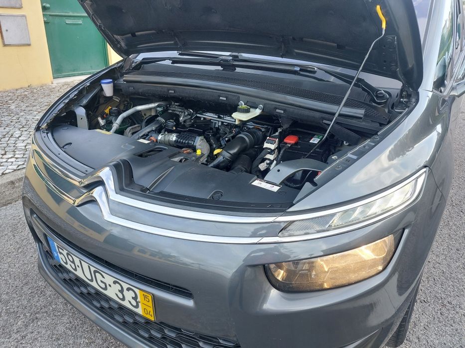 CITROËN  C4 SPACETOURER 1.6 HDi 115 cv  Ano 2015  Garagem  Revisão Completa feita  7 Lugares  como  nova  muito económica