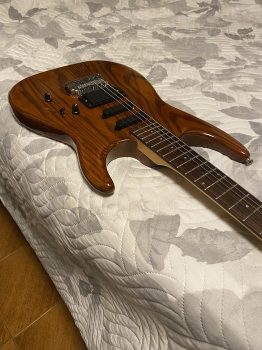 Guitarra eletrica de luthier Antiga vendo/troco