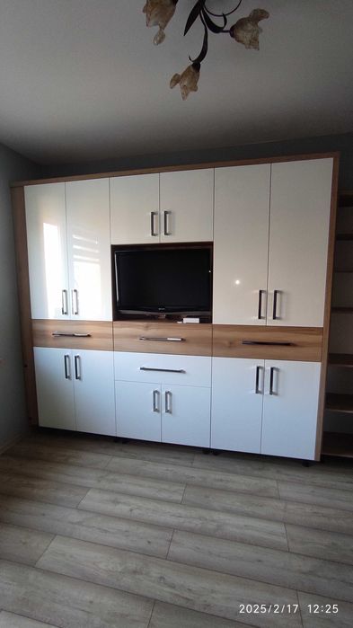 !!! Meblościanka z miejscem na TV + biurko !!!