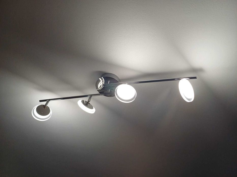 Candeeiro LED como novo