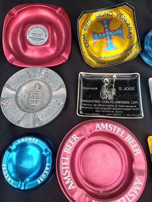 Lote de cinzeiros em metal ( vários preços)
