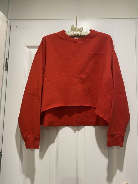 Bluza cropped z fajnym haftem