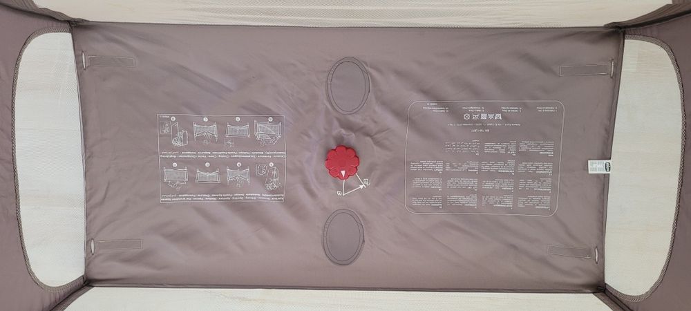 Cama de Viagem Chicco Easy Sleep.