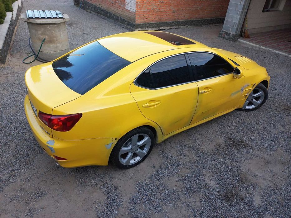 Lexus is250 4x4 avtomat