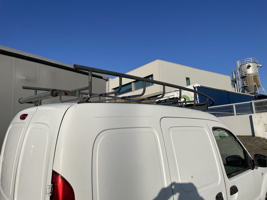 Grade automovel Ranault kangoo