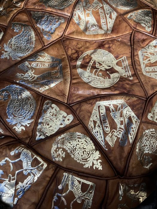 Пуфи для сидіння, шкіряні