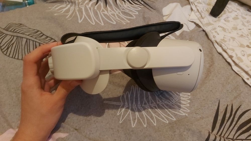 Meta quest 2 + доп аксесуары 128гб