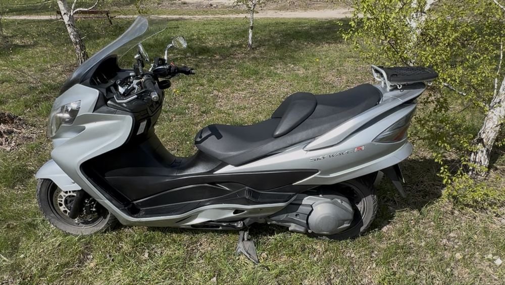 Макси-скутер Suzuki Skywave K7 400 2008.
