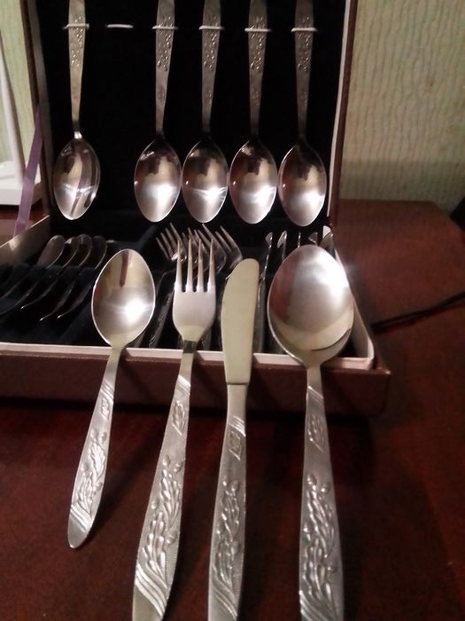 Столовый  набор из 24предметов