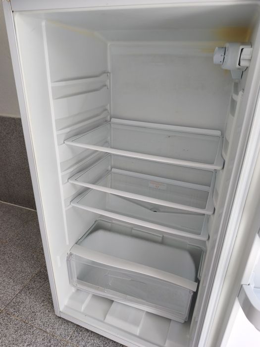 Frigorífico a funcionar