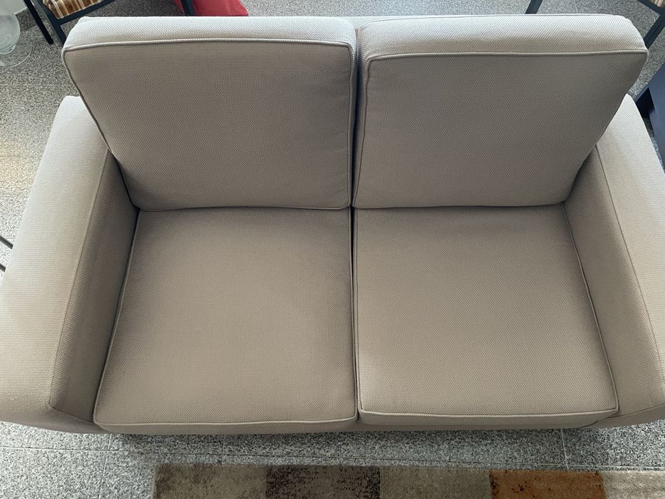 Conjunto 2 sofas e puff