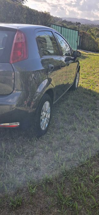 Corro fiat punto como novo