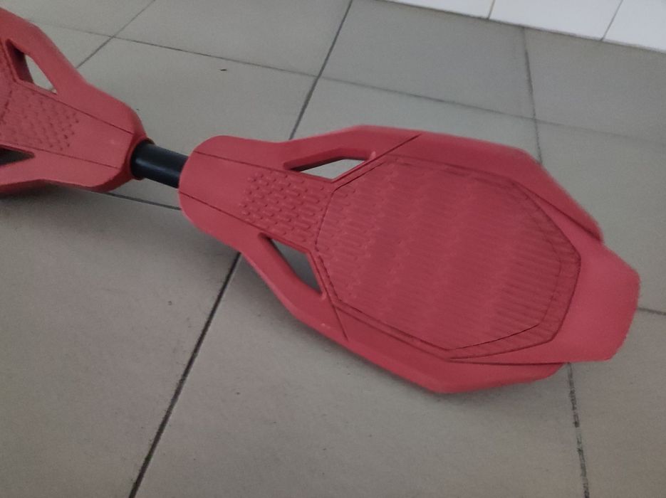 Street surfing vermelho usado