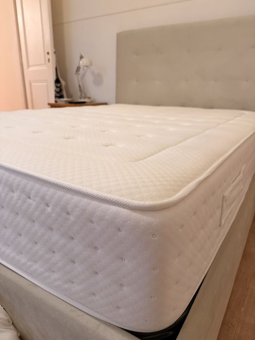 Colchao de Casal - 140x190x31 cm - Molas ensacadas e viscoelastico