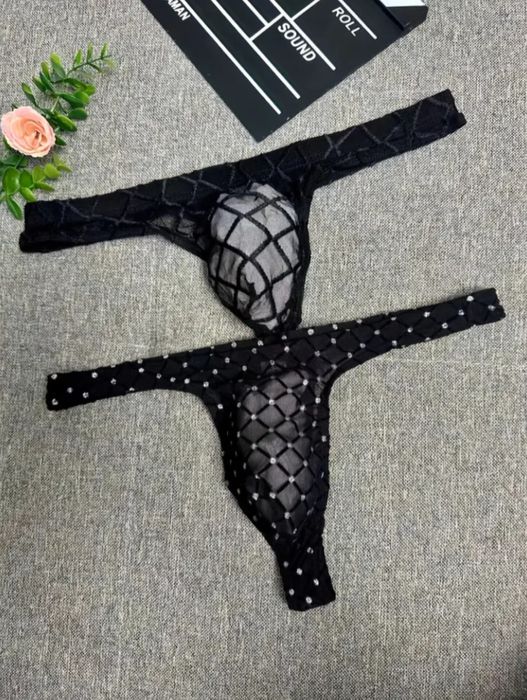 Пара чоловічих стрингів сексі , з блискавками