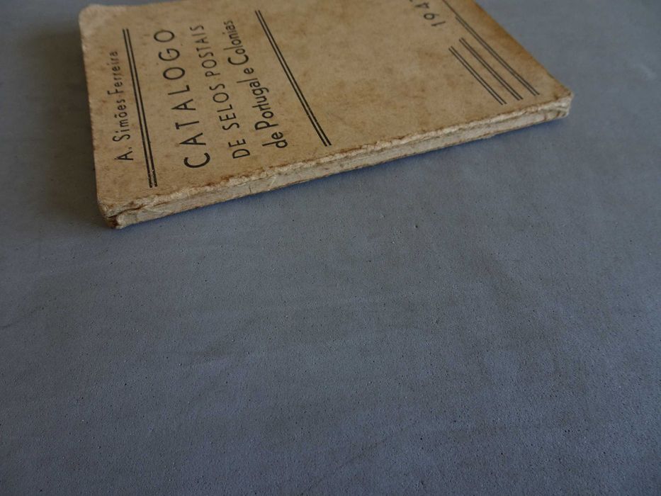 Livro Catálogo de selos postais de Portugal e Colónias 1947 - A Simões