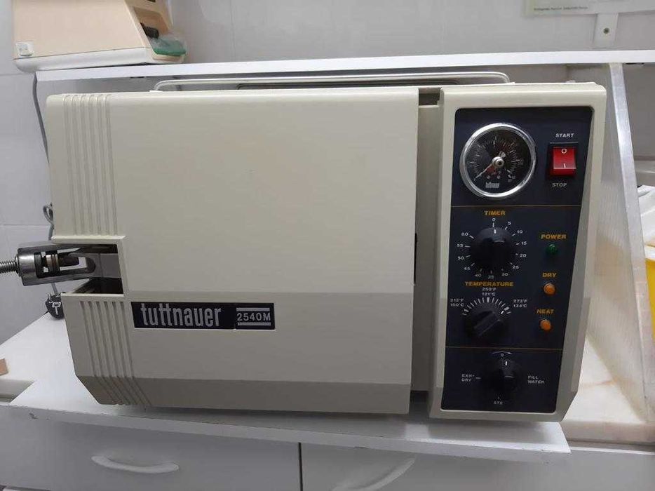 EQUIPAMENTOS DENTÁRIOS - ÓTIMO ESTADO